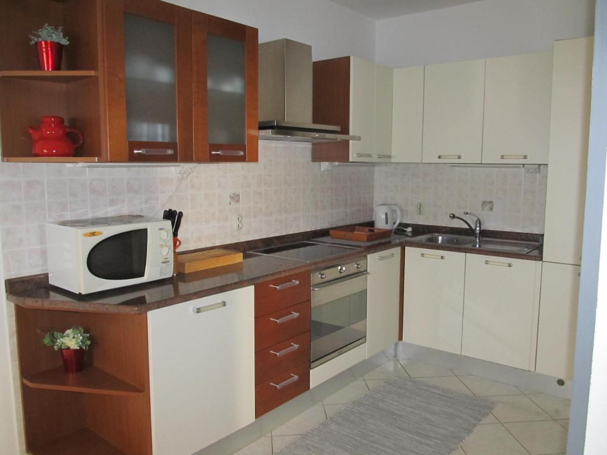 Apartment Vinja Porec - Privat Garden - Whirlpool Exterior foto