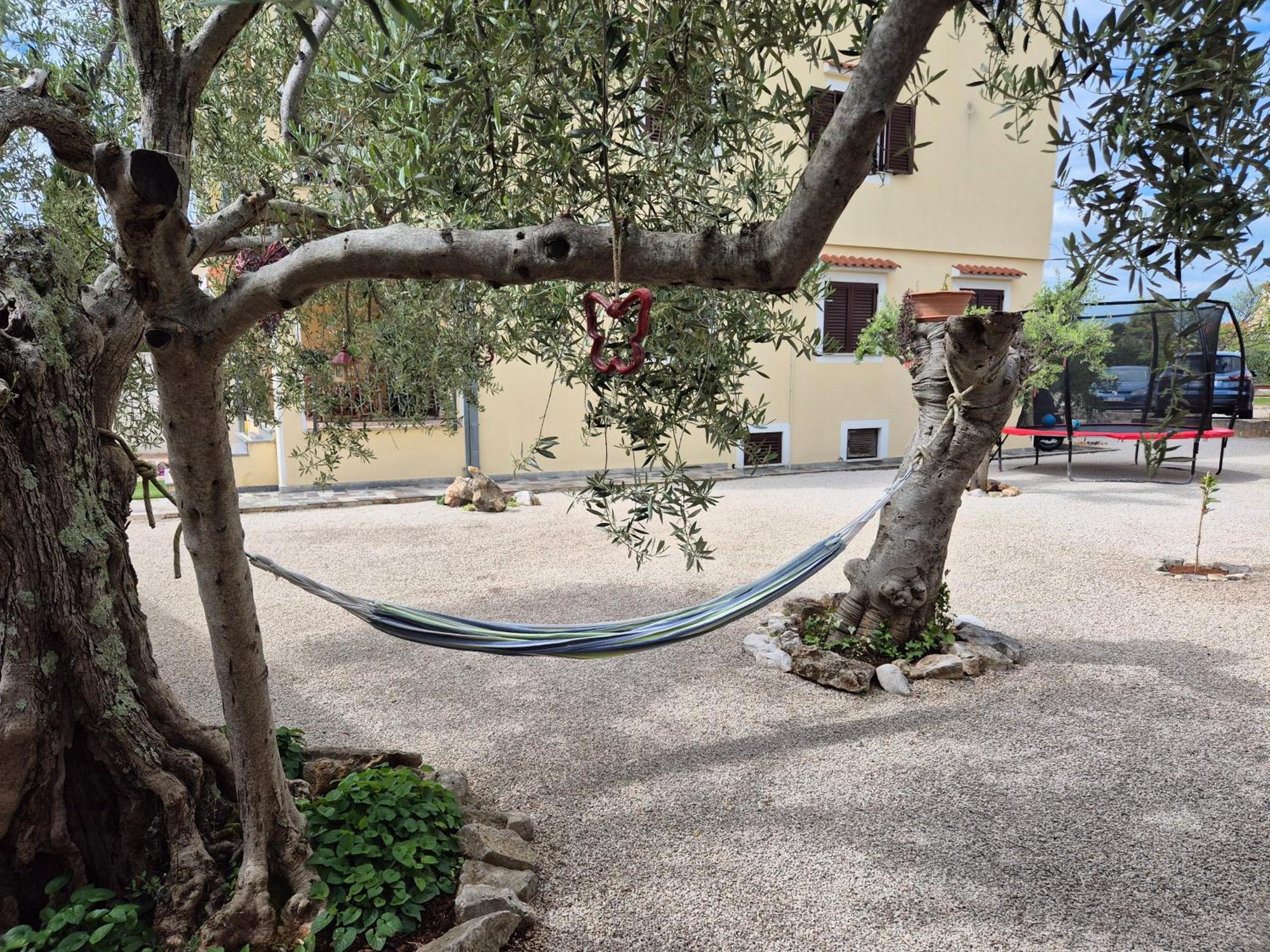 Apartment Vinja Porec - Privat Garden - Whirlpool Exterior foto